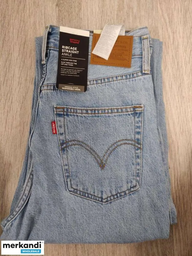 Colección de jeans para mujer Levi's - Nuevo con etiqueta - 2000 piezas disponibles