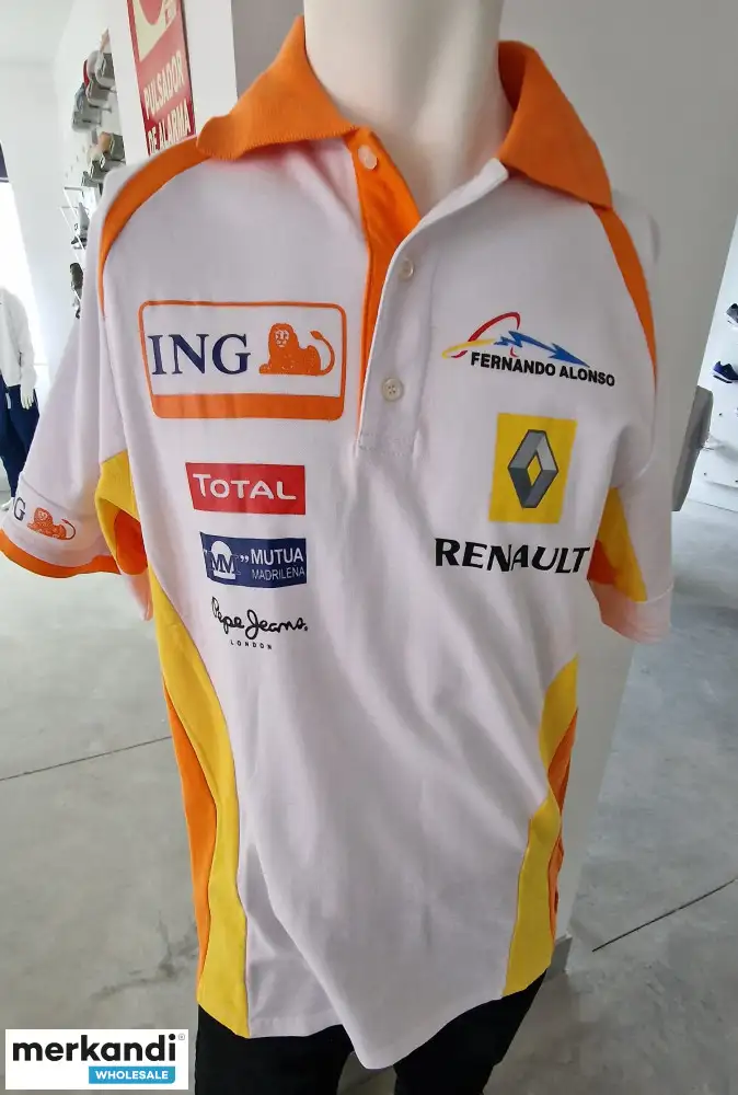 LOTE DE CAMISETAS, POLOS, GORRAS Y BANDERAS DE FERNANDO ALONSO EN LA EPOCA RENAULT